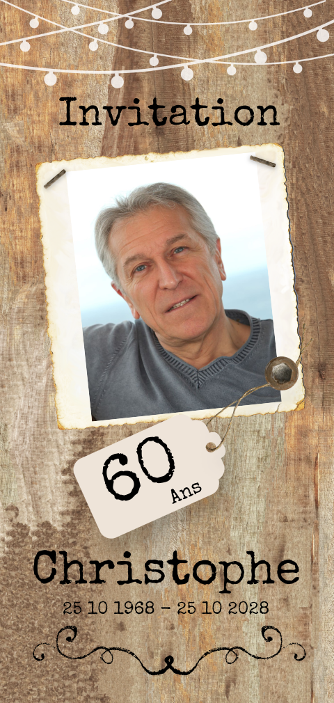 Carte d'invitation pour les 60 ans avec une photo sur fond en bois