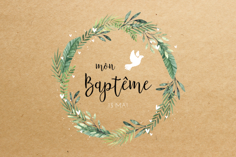 Invitation élégante au baptême avec une colombe et une couronne