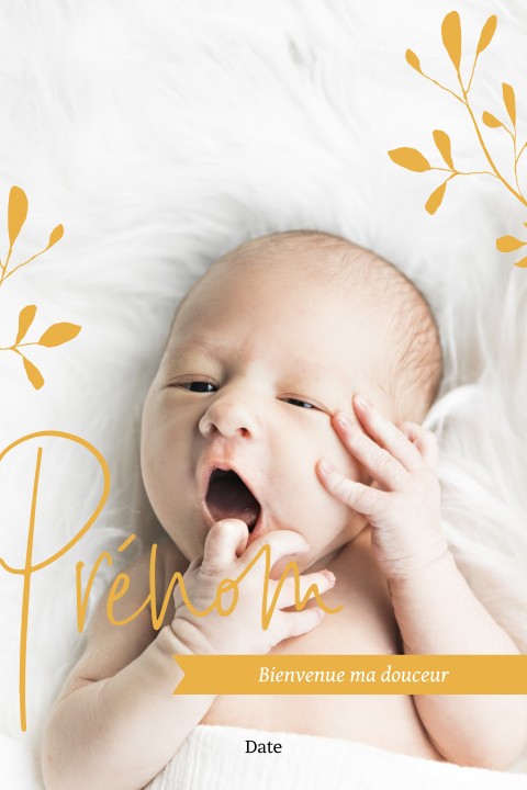 Faire-part de naissance avec photo, branches, fond couleur jaune.