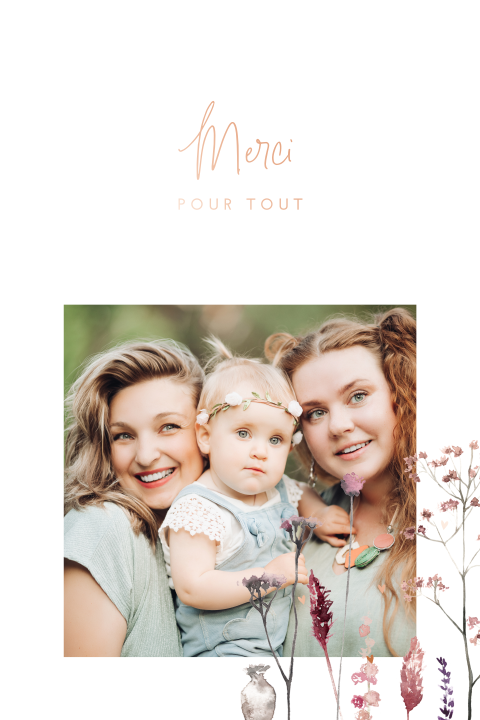 Carte de remerciement naissance avec des fleurs séchées et photos