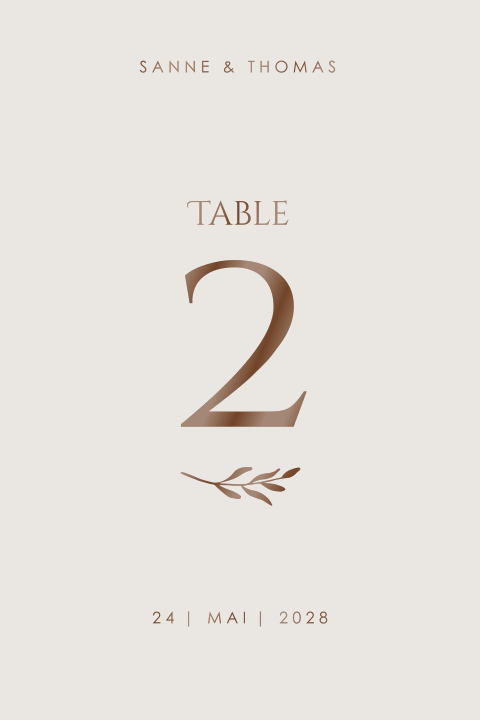 Marque-table classique en beige et vernis marron