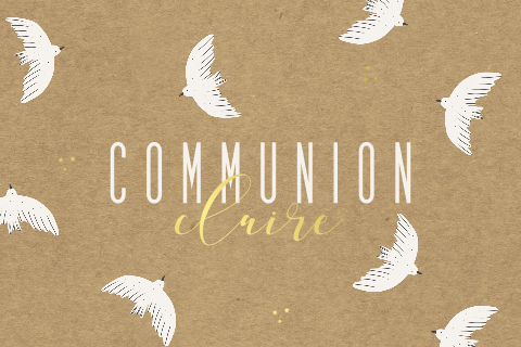 Faire-part de communion tendance avec colombes et dorures