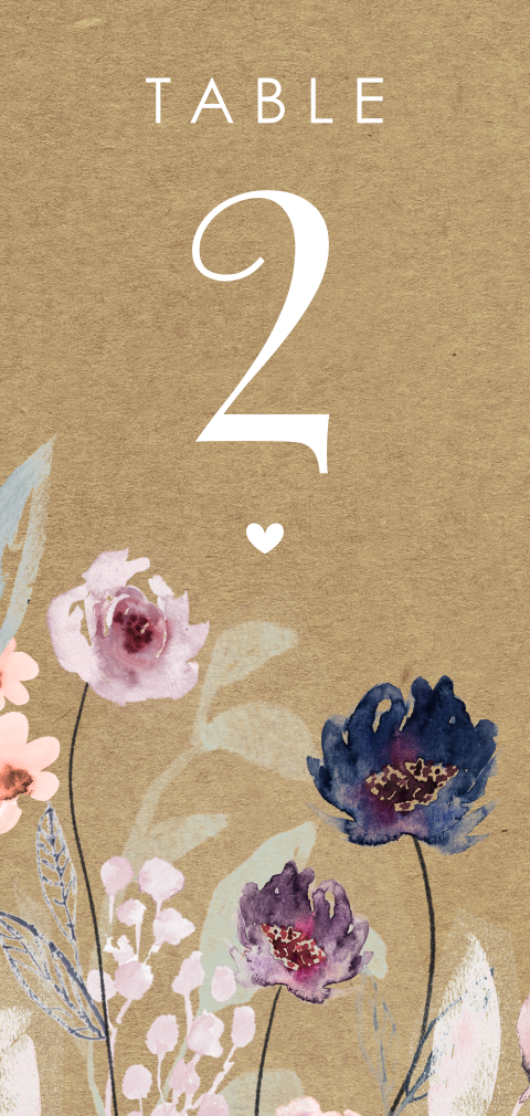 Marque table avec des fleurs aquarelles sur aspect kraft