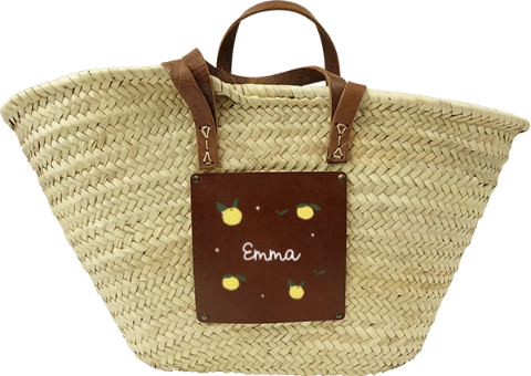 Sac de plage en osier avec citrons, fleurs et nom