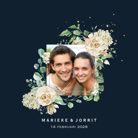 Dramatic floral huwelijksuitnodiging met fotokader