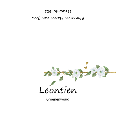 Naamkaartje met witte bloemen om dubbel te vouwen
