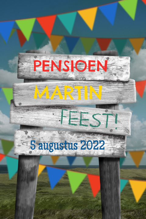 Pensioen uitnodiging met houten bord en vlaggetjes