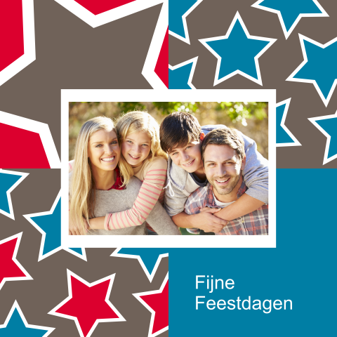 Klassieke foto kerstkaart met sterren in rood en groen