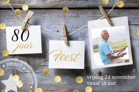 Uitnodiging 80ste verjaardag feest met hout en gouden confetti