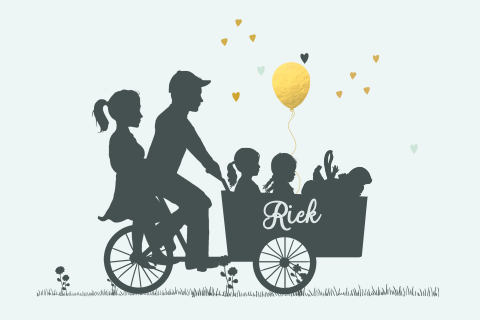 3e kindje geboortekaart ouders op bakfiets en twee zusjes