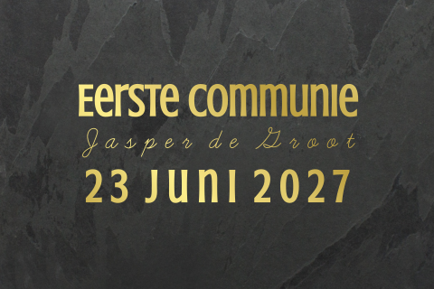 Hippe communie uitnodiging met krijtbord en goudfolie