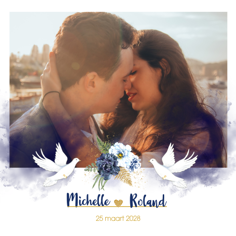 Trouwkaart verliefde foto met duiven rozen blauw