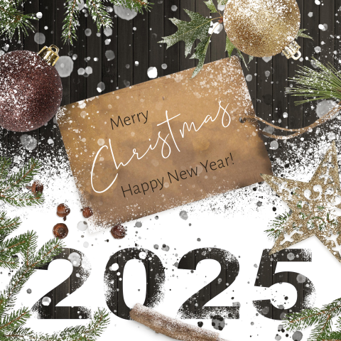 Kerstkaart label sneeuw en hout