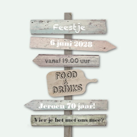 Uitnodiging 70e verjaardag met houten borden vierkant