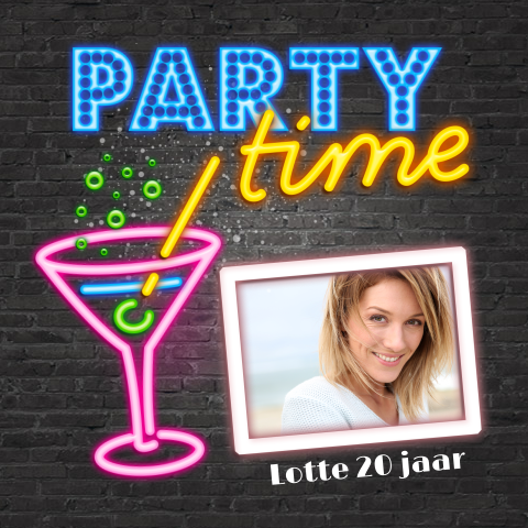 Verjaardag uitnodiging neon party time en foto