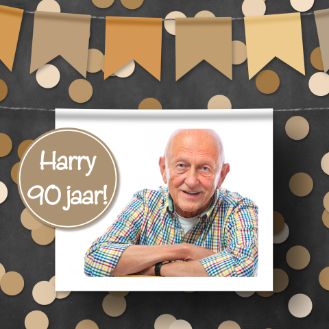 Leuke uitnodiging verjaardag met foto slingers en confetti 90 jaar