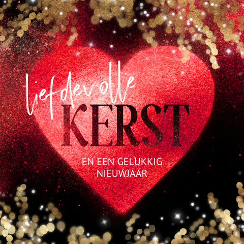 Liefdevolle kerstkaart met een lief groot rood hart