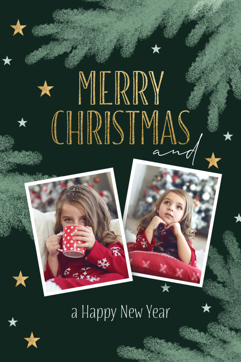 Mooie kerstkaart met twee foto’s en donker groene kerst takken