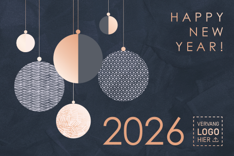 Zakelijke nieuwjaarskaart met kerstballen en roséfolie