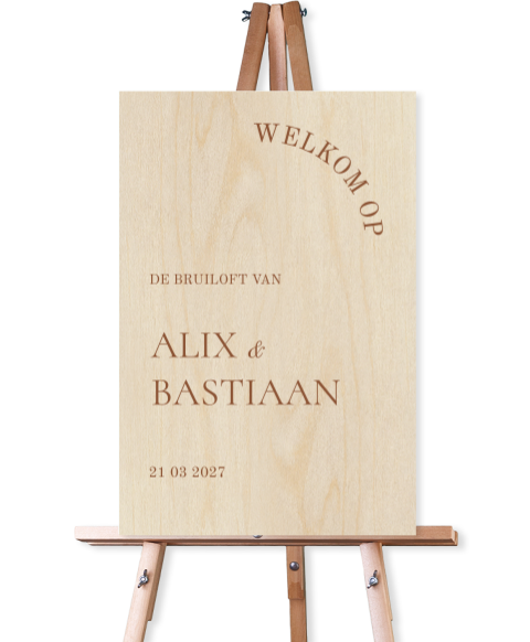 Welkomstbord van hout voor bruiloft met opdruk in aardetinten