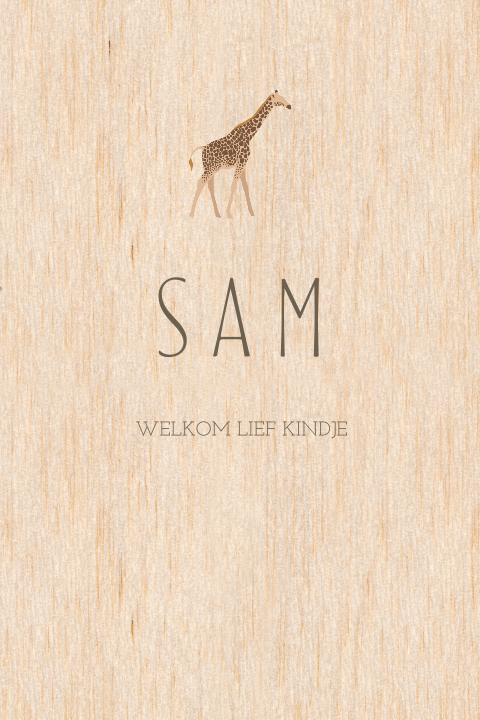 Geboortekaartje op hout met giraffe natural beige kleur