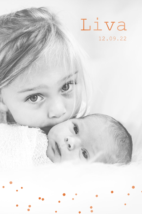 Geboorteposter voor een meisje met foto en stipjes in koperfolie