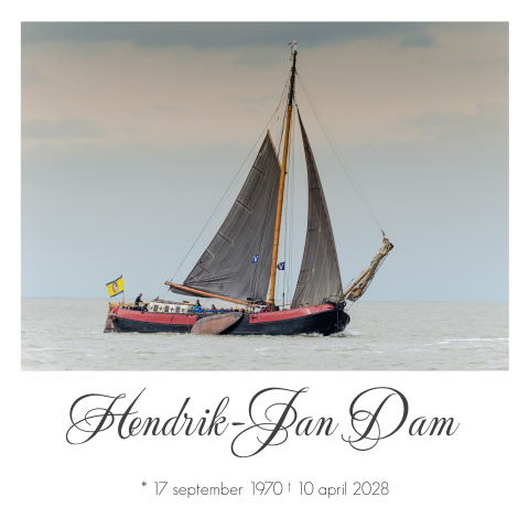 Rouwkaart met afbeelding van een Friese tjalk skutsje op zee