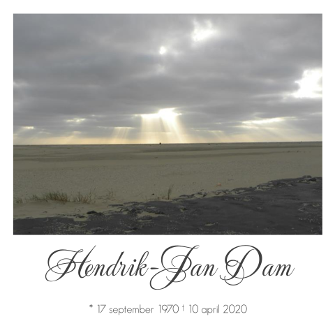 Moderne rouwkaart man of vrouw met luchtfoto grijs strand