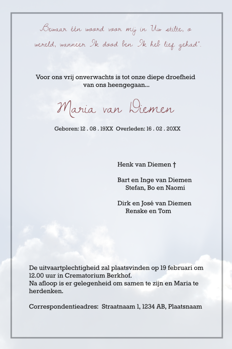 Klassieke rouwbrief met wolken op de achtergrond