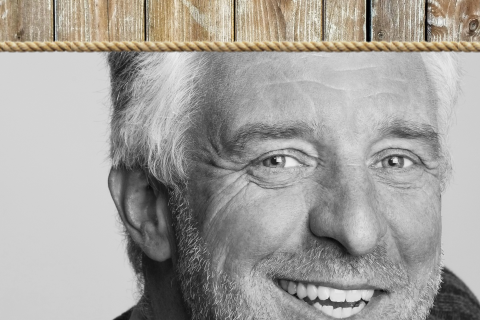 Mooi modern dankbetuiging met hout en eigen foto