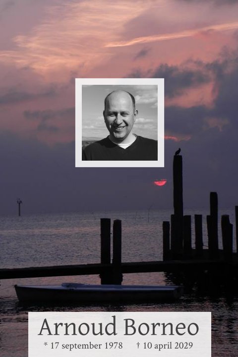 Mooie rouwkaart met foto paars roze lucht en bootje