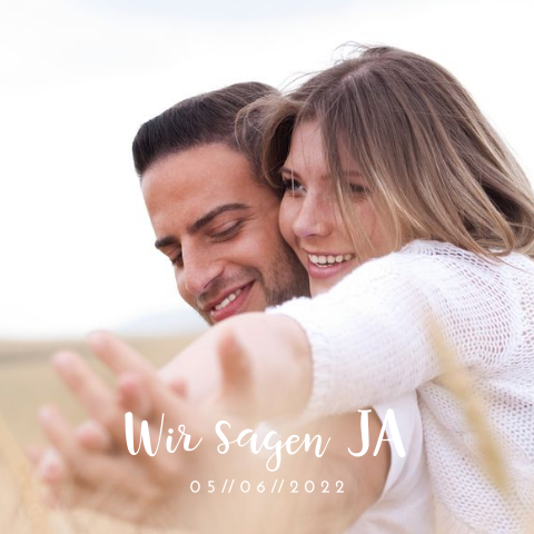 Hochzeitseinladungskarte mit ihrem großen Foto als Cover