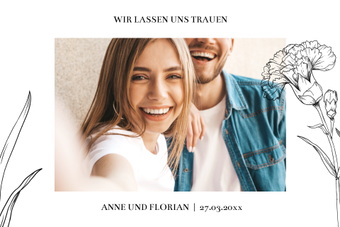Hochzeitseinladung mit Ihrem Foto und einer gezeichneten Blume