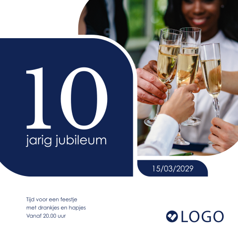Strakke zakelijke uitnodiging jubileum 10 jaar met eigen foto en logo