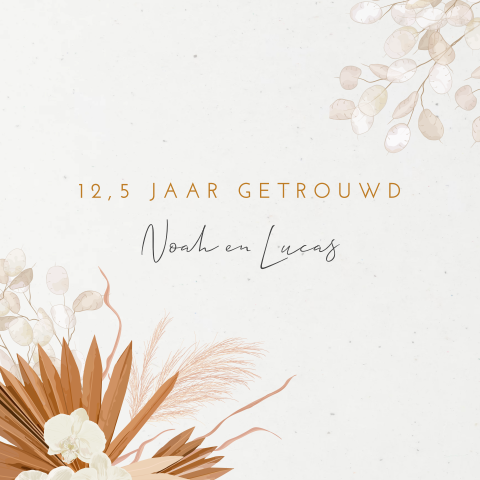 12,5 jaar getrouwd uitnodiging op duurzaam papier met droogbloemen