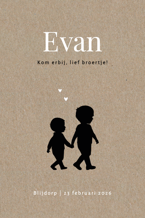 Echt kraftpapier rondhoek geboortekaartje met silhouet van 2 broertjes