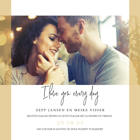 Moderne trouwkaart met foto en gouden rand
