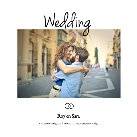 Trendy trouwkaart met foto en ringen