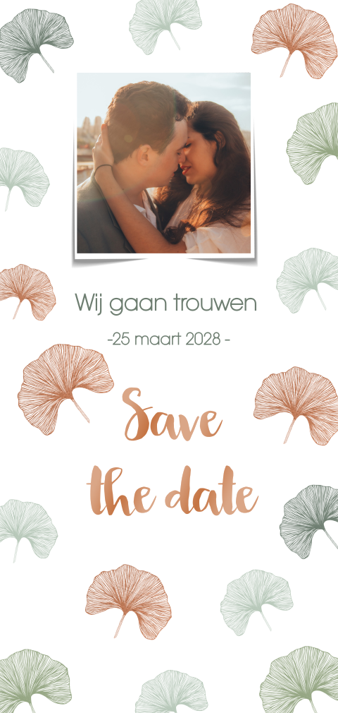 Save the date kaart met ginkgoblaadjes en foto