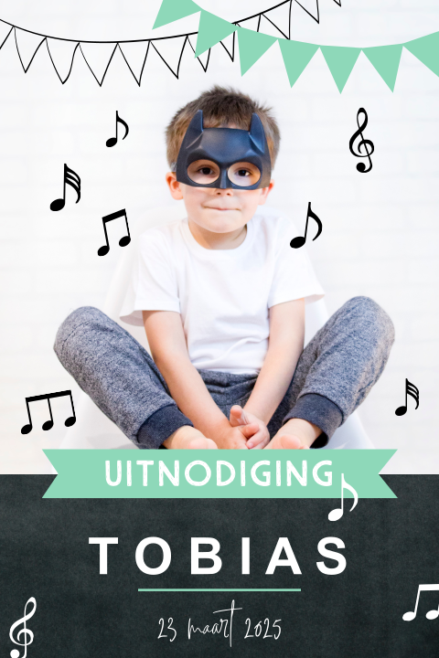 Kinderuitnodiging met foto, slingers en muzieknoten