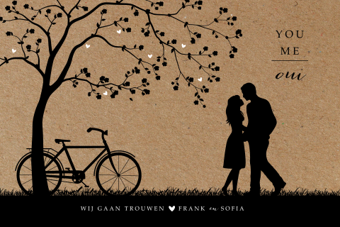 Romantische trouwkaart met silhouetten, boom en fiets op kraft-look