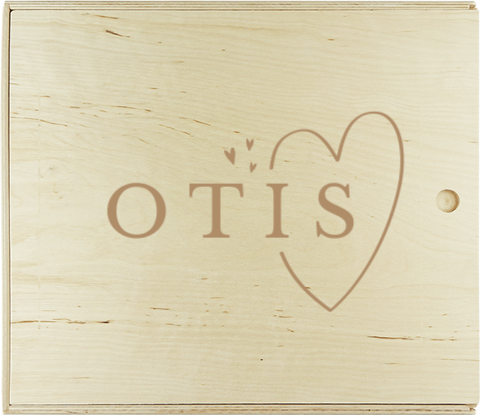 Houten presentatie doos met bruine tekst en hartjes