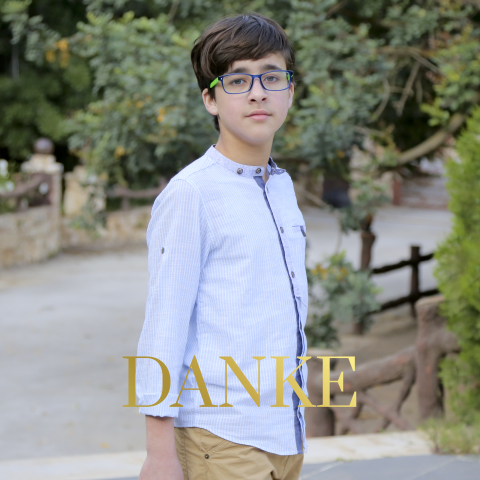 Quadratische Dankeskarte zur Firmung mit großem Foto und Goldfolie