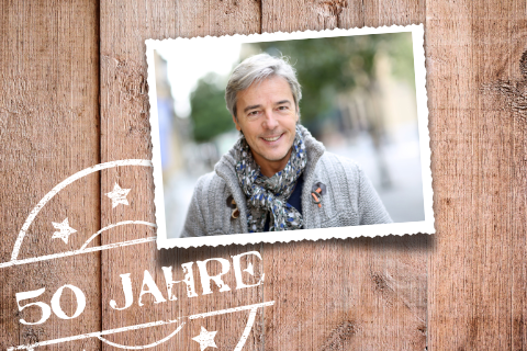 Einladung zum 50. Geburtstag im Holzlook mit Foto