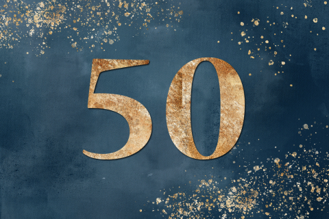 Blaue Einladung zum 50. Geburtstag mit Goldlook