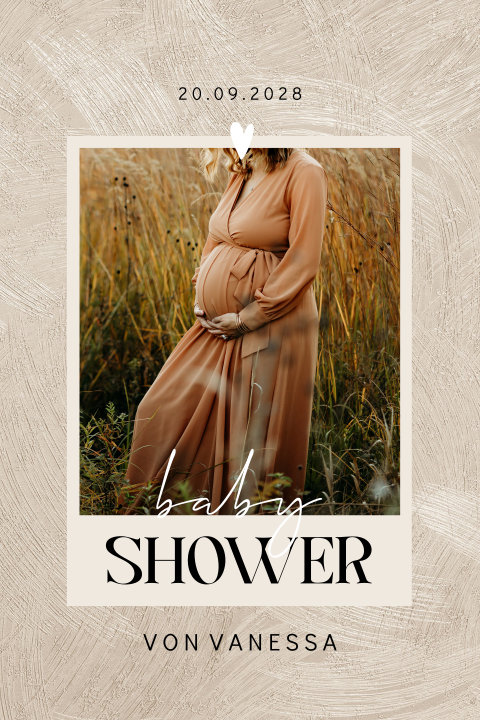 Stilvolle Einladung zur Babyshower mit Foto und Herzen