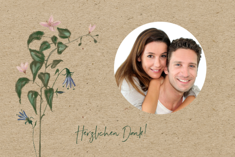 Dankeskarte im Kraft-Look mit Foto und eleganten Blumen