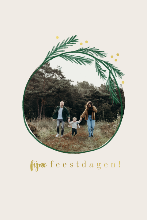 Kerstkaart winter foto dennentak goudfolie