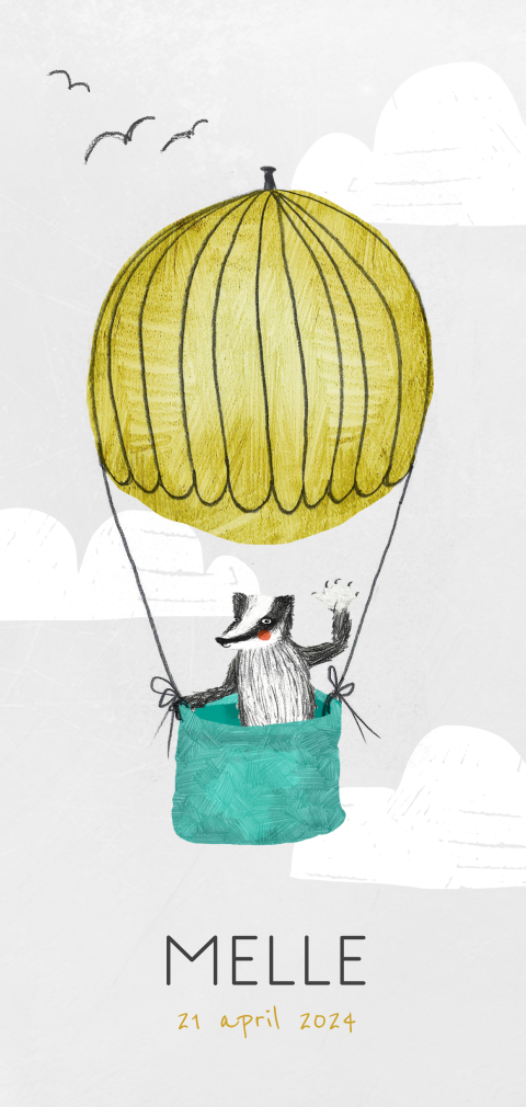 Avontuurlijk babykaartje met okergele luchtballon en een das
