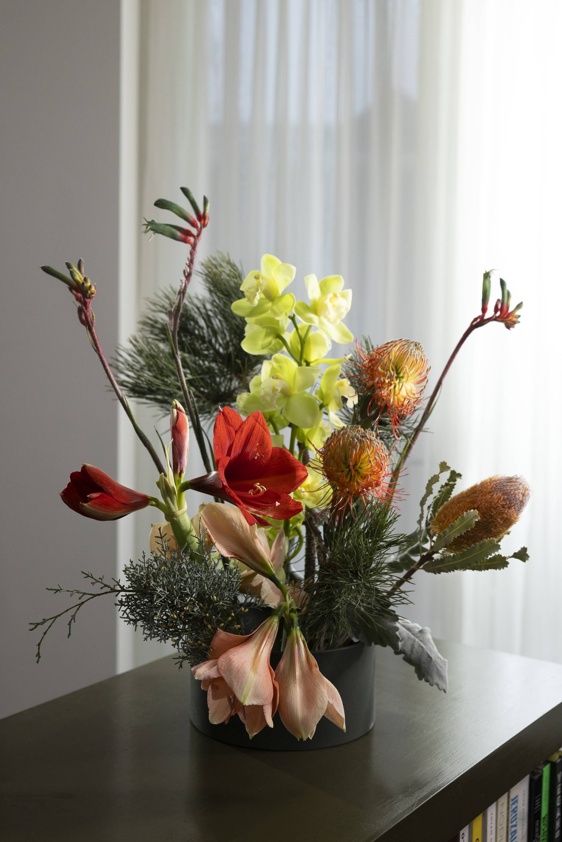 kerstboeket stylen met flower frog